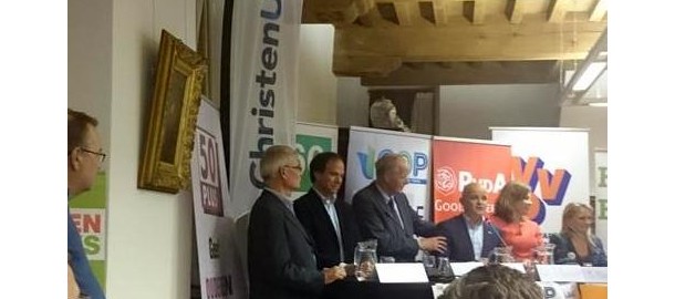 debat-naarden
